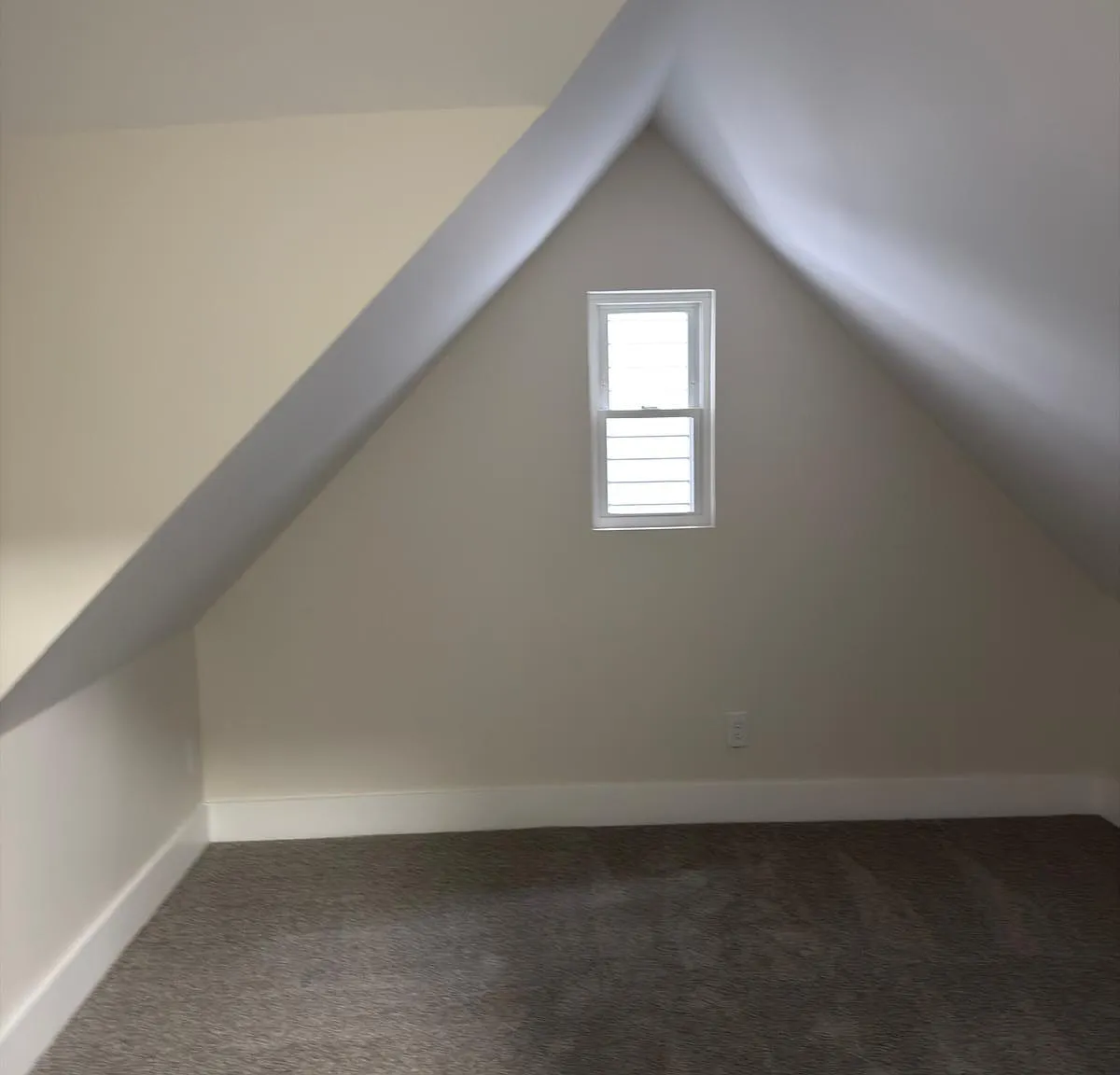 4 bed, 3.5 bath, 2935 sqft, $1,343 — Photo 3