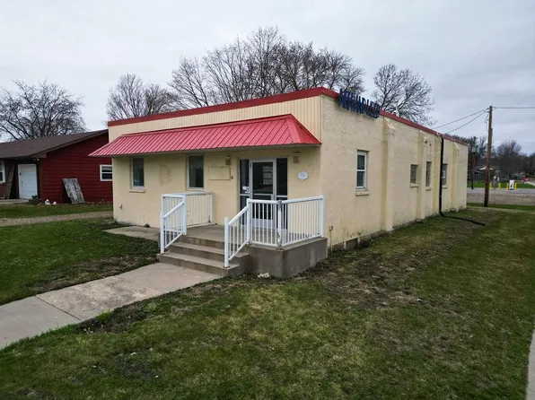 151 7th St N, Albany, MN 56307
