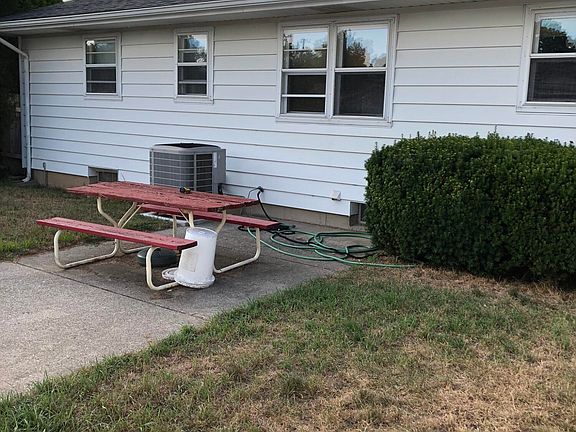 2nd image of 1628 Plas St SW