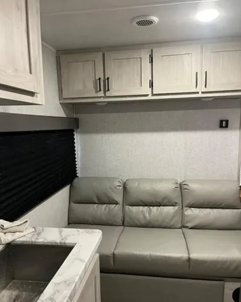 1 bed, $1,000 — Photo 1