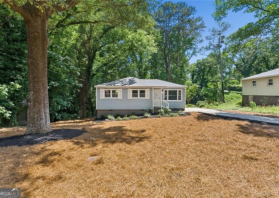 1st image of 612 Hickory Trl SE
