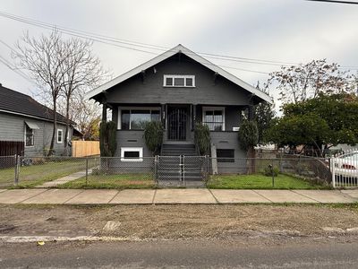 524 S Airport Way, Stockton, CA, 95205