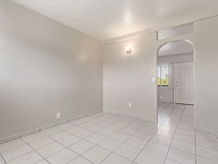 769 E. Pierce St. — Photo 8