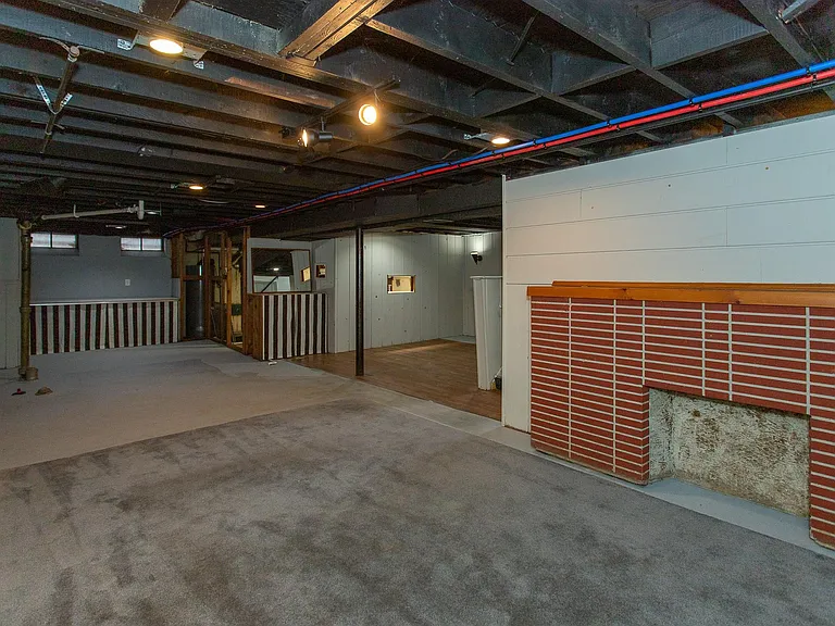 8501 Northfield Blvd — Photo 29