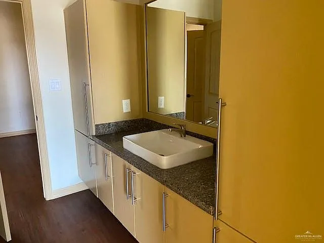3920 W Daffodil Ave — Photo 14