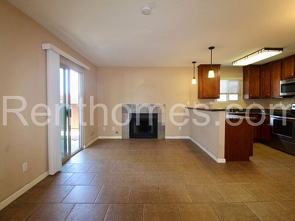 2nd image of 209-4 Westlake Dr