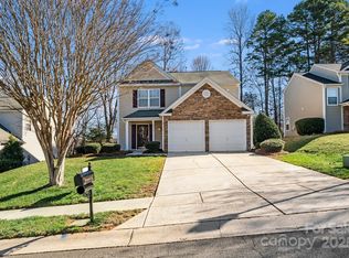 6636 Rustic View Ct, Charlotte, NC 28216