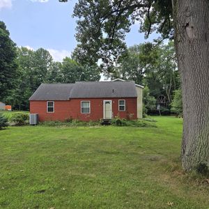 801 Terre Coupe St, Buchanan, MI, 49107