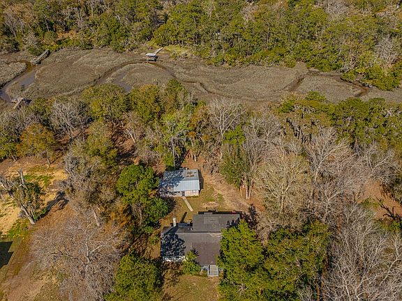 2nd image of 1032 Hudson Creek Dr SE