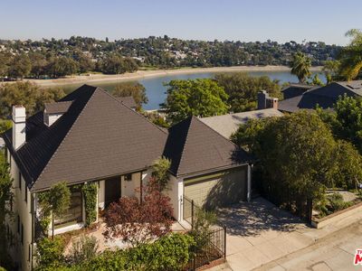 2272 Moreno Dr, Los Angeles, CA, 90039