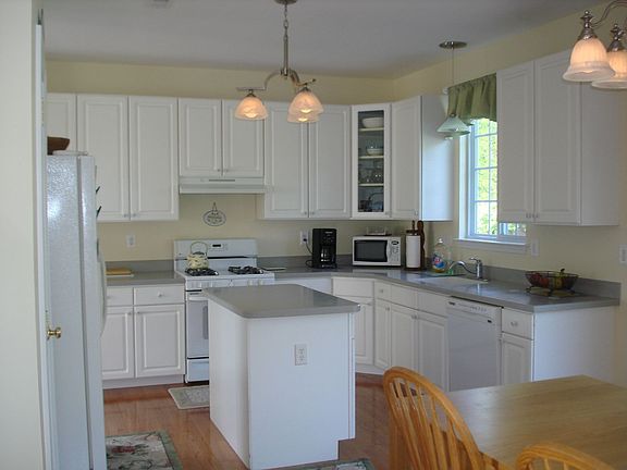 2nd image of 14 Sussex Pl