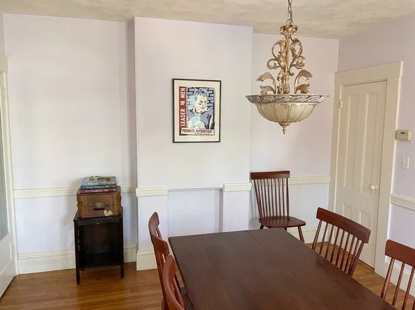 12 Swan Pl, Arlington, MA