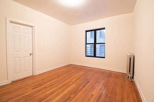 Rented by Bohemia Realty Group | media 8