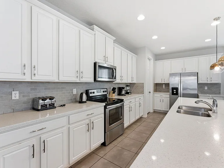 Nassau Point Trl — Photo 16