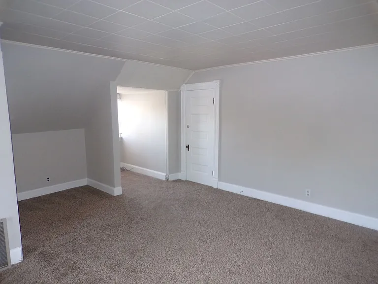505 N Main St — Photo 5