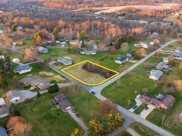 5880 Ballard Rd, Nashport, OH 43830