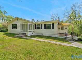 1710 Madison St SW, Hartselle, AL 35640