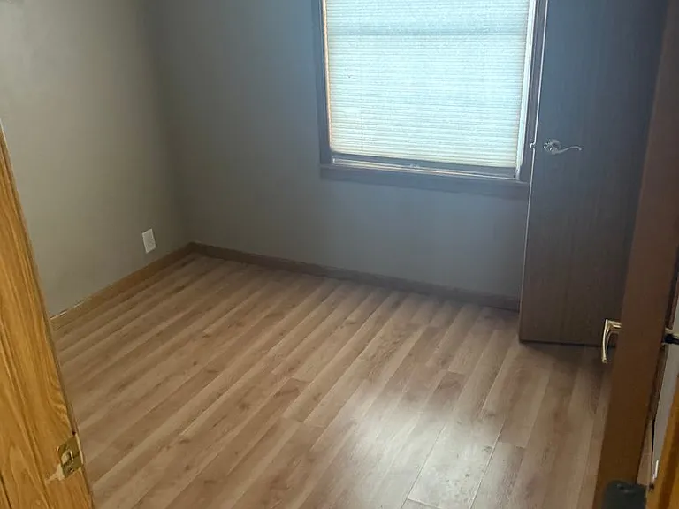 821 Willow St — Photo 3
