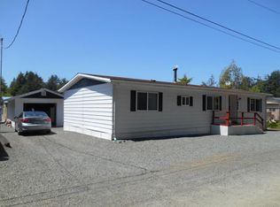 1055 S Juniper St, Rockaway Beach, OR