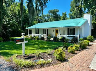 18 Verdier Bluff Rd, Beaufort, SC 29902