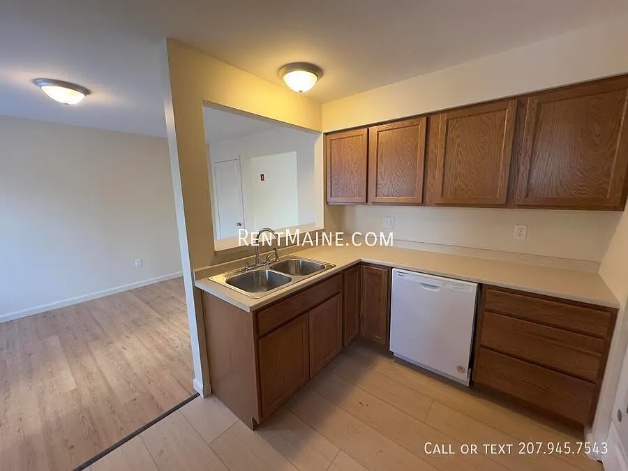 Building Photo - 35 Valley View Ln #B