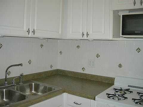4th image of 5506 Lincoln Ave Unit 111