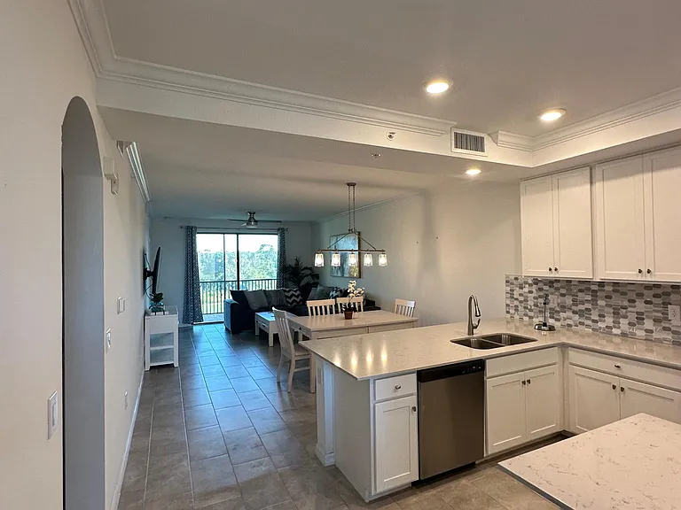 18028 Gawthrop Dr #305 — Photo 8