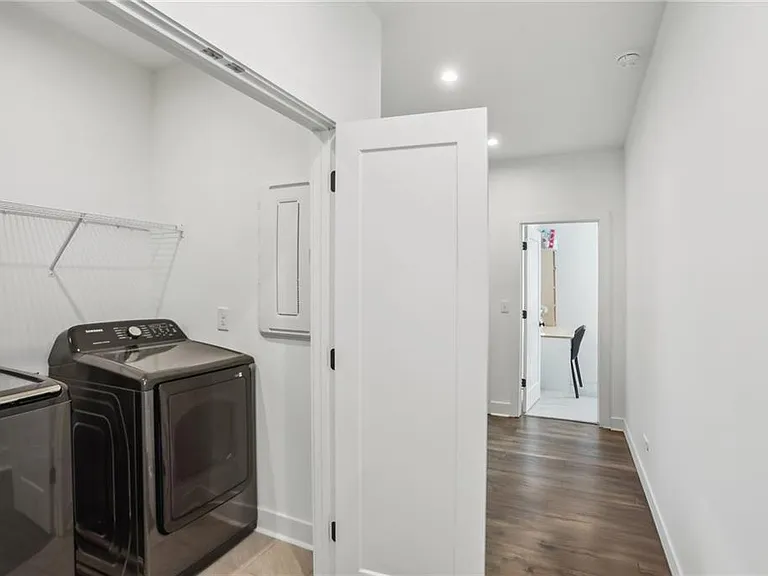 4414 Declan Dr — Photo 23