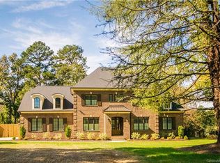 610 Lansdowne Rd, Charlotte, NC 28270