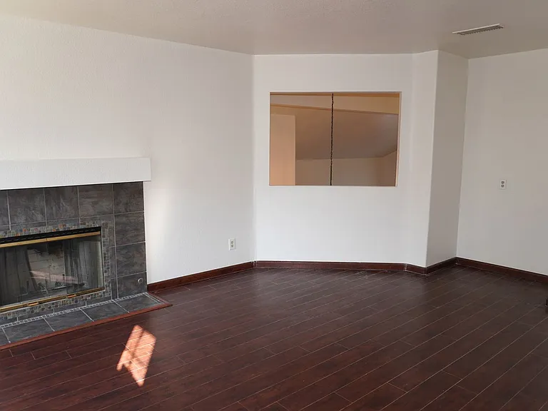 10386 Meadow Creek Dr — Photo 24