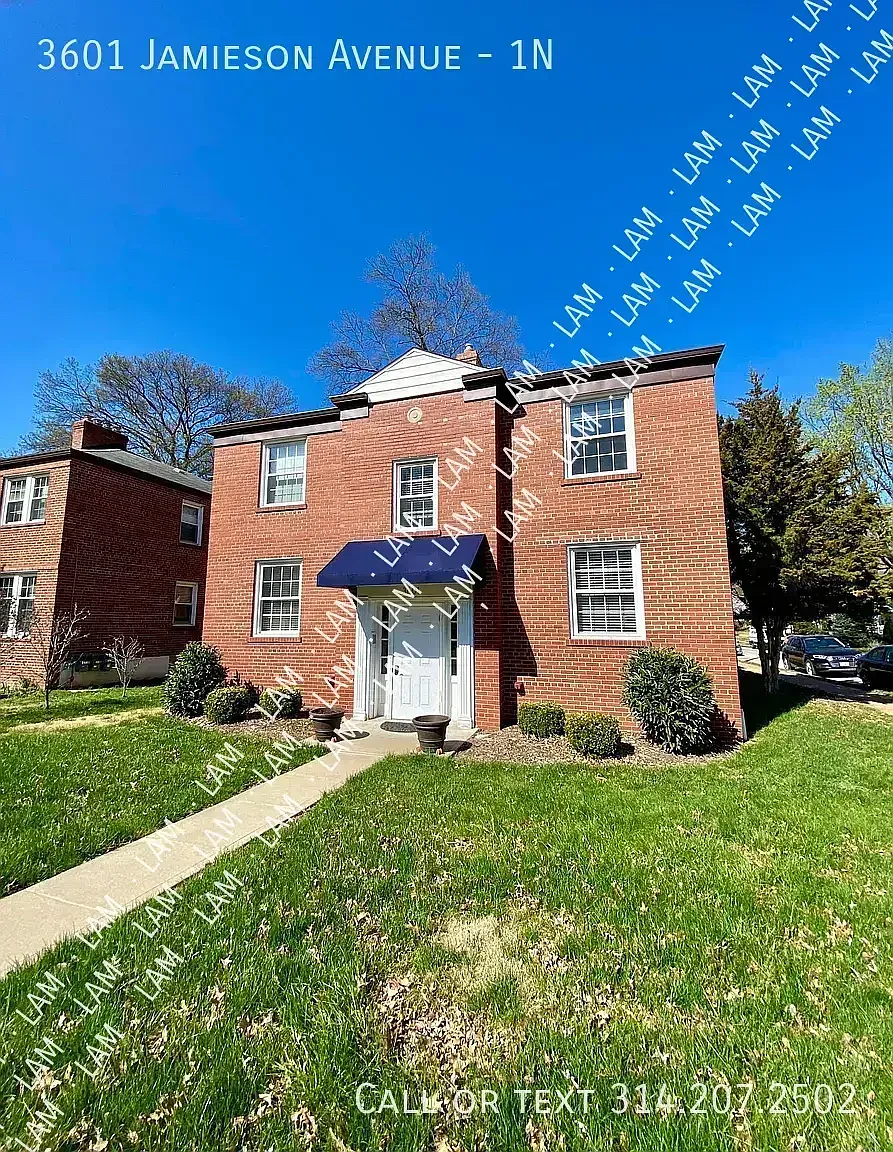 3601 Jamieson Avenue In-between Francis and Lindenwood Park! — Photo 1