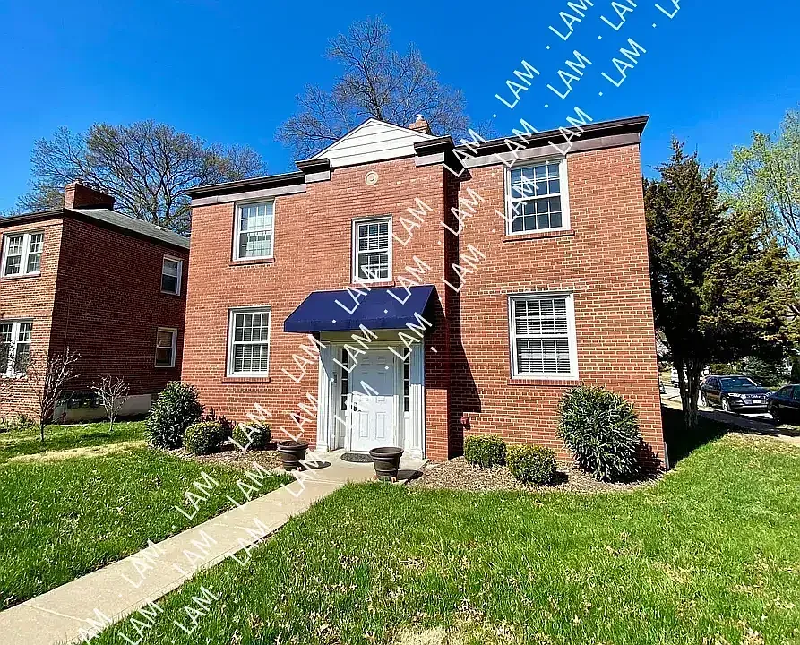 3601 Jamieson Ave #1N
