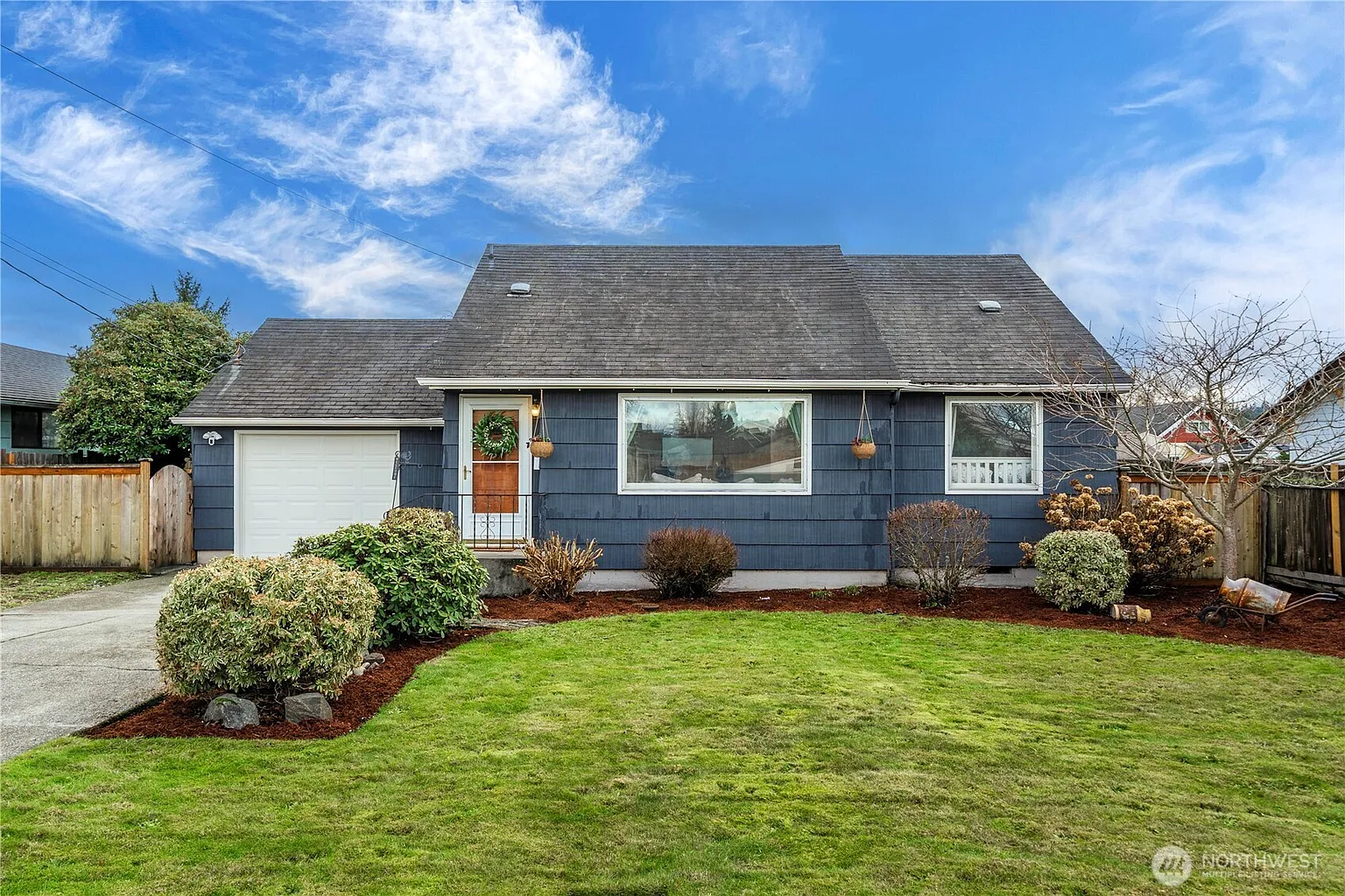 1014 5th Avenue SW photo 1