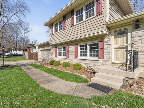 3rd image of 3501 Locklee Rd