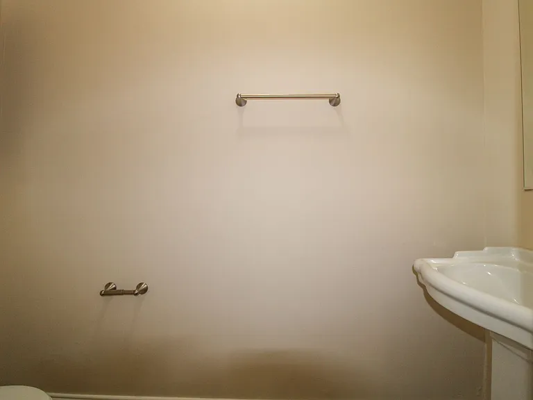 124 Meadows Ln — Photo 12