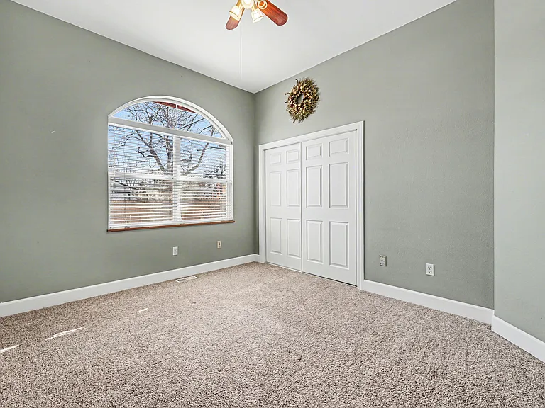 1058 Jasmine St — Photo 20