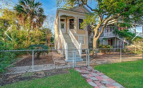 2814 Avenue O 1/2 #2 Photo 1
