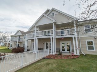 1085 Jaystone Ter APT 100, Waterloo, WI 53594