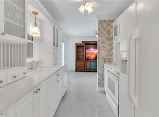 8382 Charter Club Cir UNIT 4, Fort Myers, FL 33919