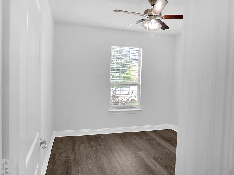 1520 Summit View Ln — Photo 7