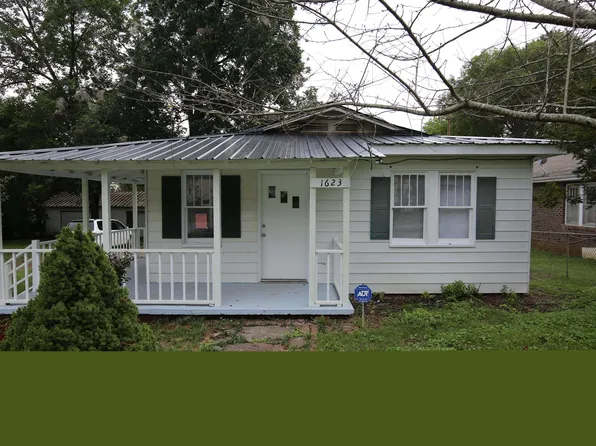 1623 26th Ave N, Hueytown, AL 35023