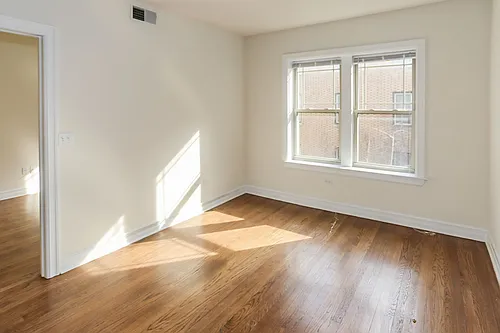 3808-16 N. Sheffield Photo 1