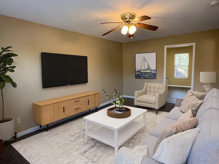 3284 Tower Dr #D — Photo 2