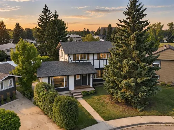 6 SE Meeres Close, Red Deer, AB T4N 0J6
