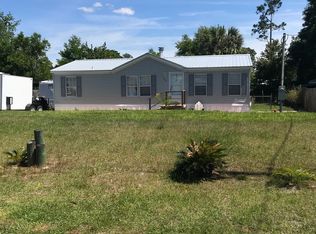 104 Waterside Ave, Satsuma, FL 32189
