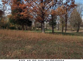 211 Stiles Rd, Paducah, KY 42003