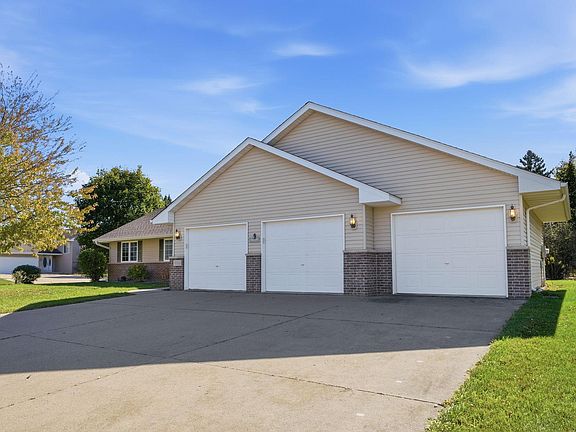 2nd image of 1806 9th Street Cir NE