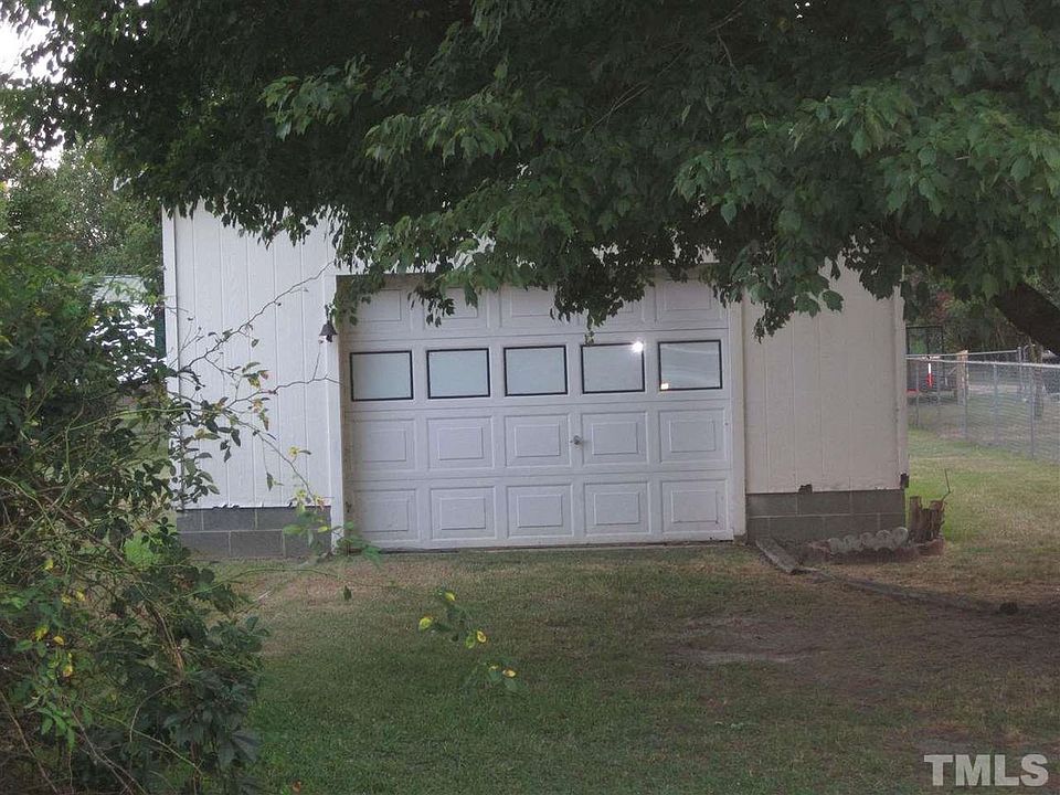 2nd image of 3080 Ashe Ave