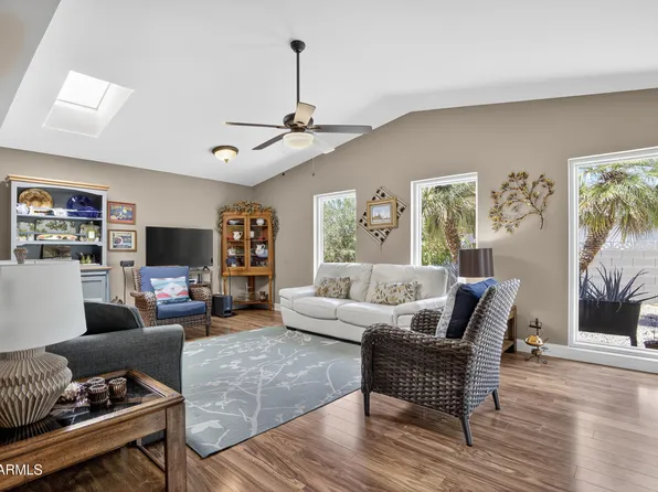 4708 E ENID Avenue E, Mesa, AZ 85206