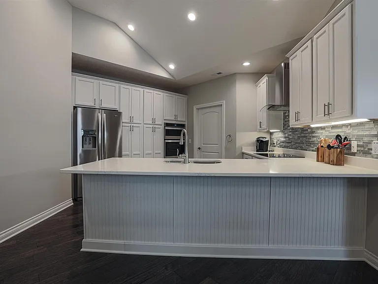 6733 Liberty Cir — Photo 15